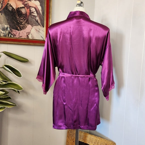 Vintage Linea Donatella Purple Satin Lace Robe Boudoir Lingerie Pin-Up Kimono - Picture 2 of 8